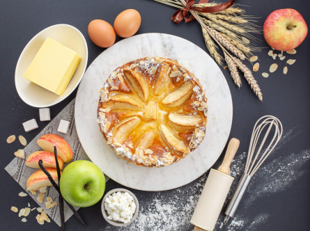 Пирог яблочно-творожный из датского теста